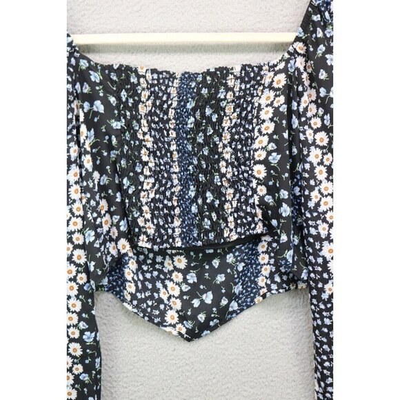 Sadie & Sage Long Belled Sleeves Cropped Top-Large-New w/Tags-Whimsigoth - Picture 9 of 10